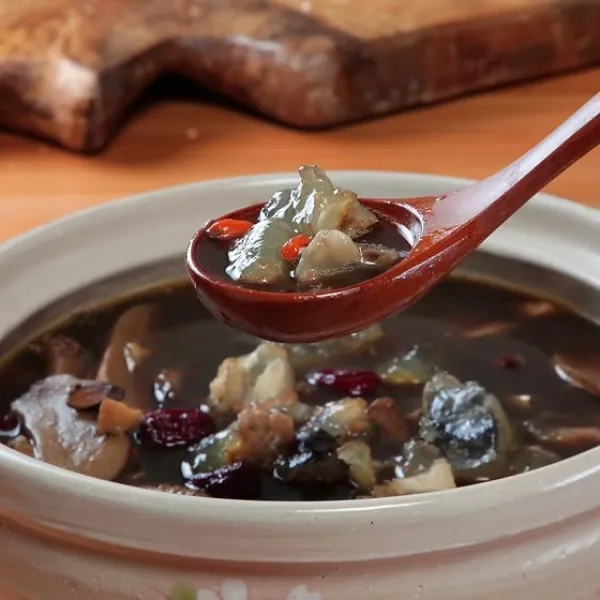 新北市農會真情食品館_鱘龍魚片300g+養生鱘骨湯400g